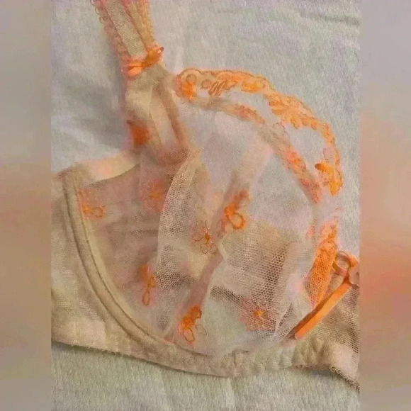 Freya Siren Plunge Balcony Bra 28DDD NWT – Underwire, Lace Embroidery - Picture 3 of 8